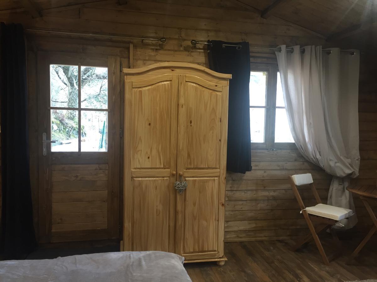 Gites Les Chalets Vezzani Spa Exterior foto